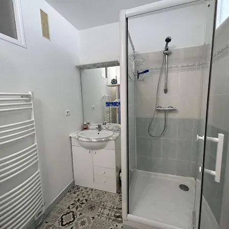Appartement 2 Pieces Avec Parking A Saint-Jean-De-Monts - Fr-1-224C-257